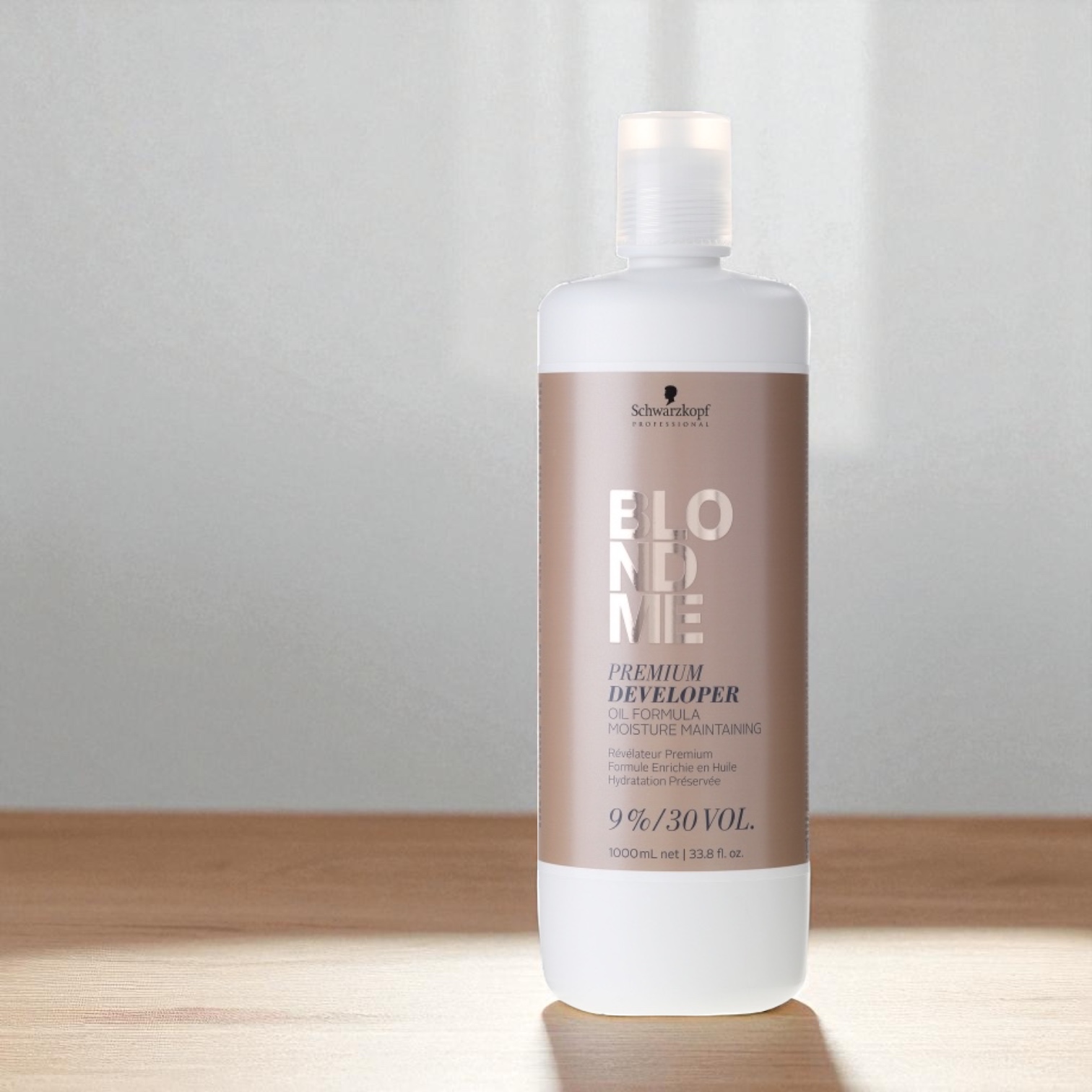 BlondMe ápoló színelőhívó emulzió 1000ml 9% BlondMe ápoló színelőhívó emulzió 1000ml 9%
