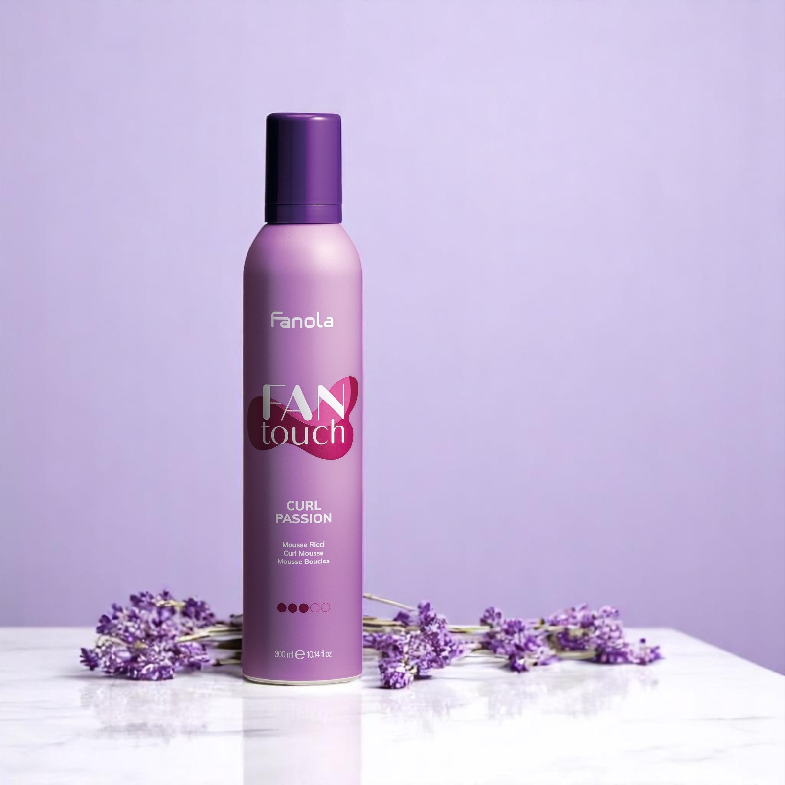 Fanola Fan Touch Curl Passion hullámokat formázó hajhab 300ml Fanola Fan Touch Curl Passion hullámokat formázó hajhab 300ml