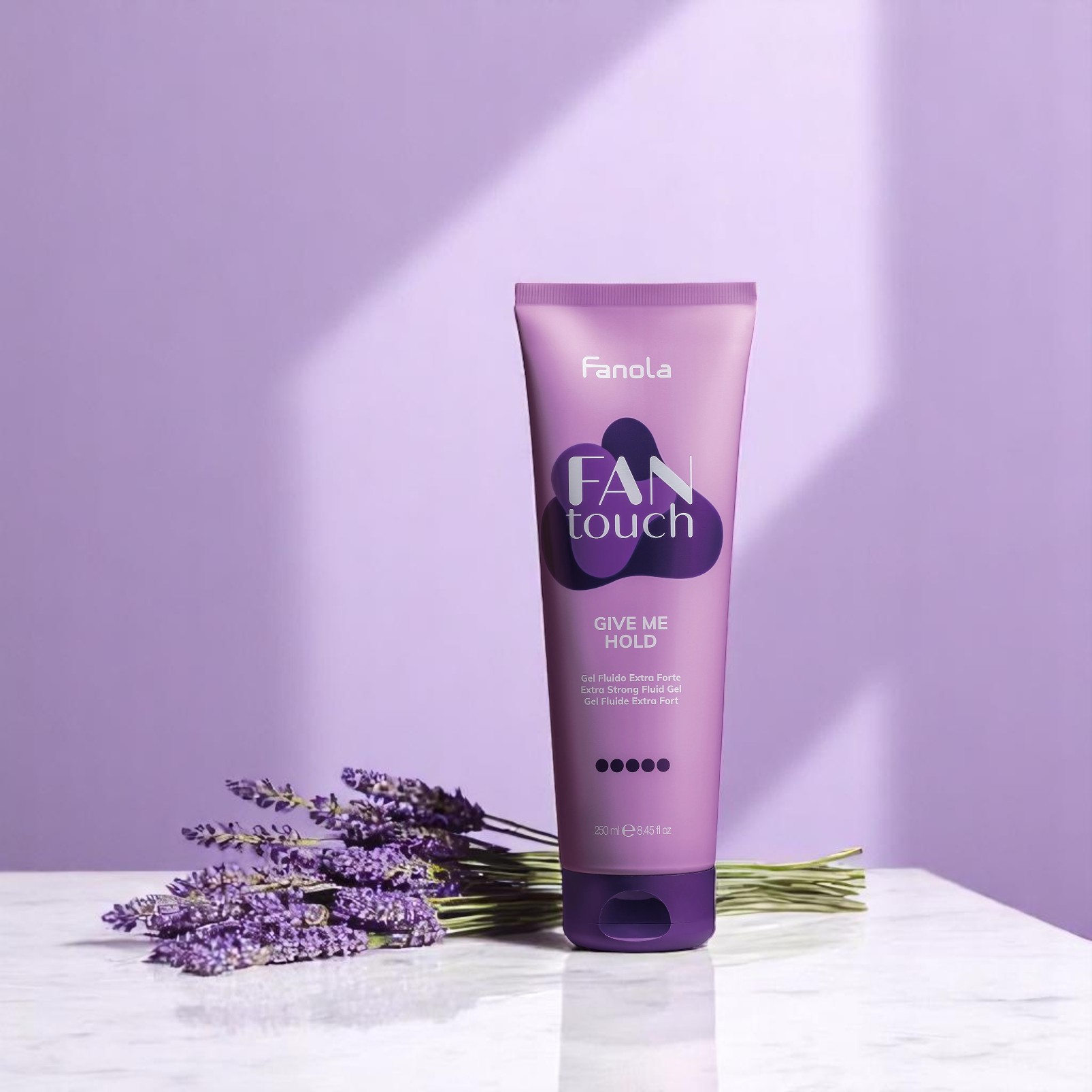 Fanola Fan Touch Give Me Hold extra erős folyékony gél 250ml