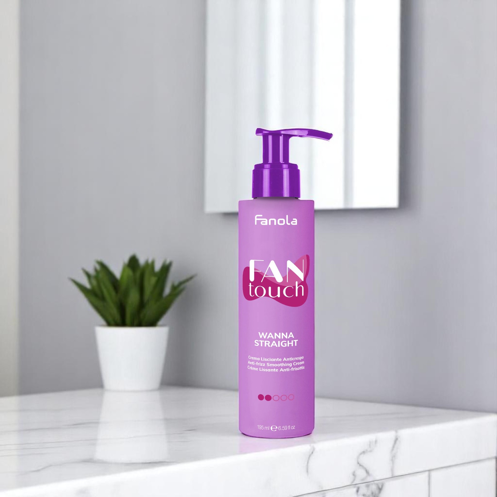 Fanola Fan Touch Wanna Straight anti-frizz hatású simítókrém 195ml